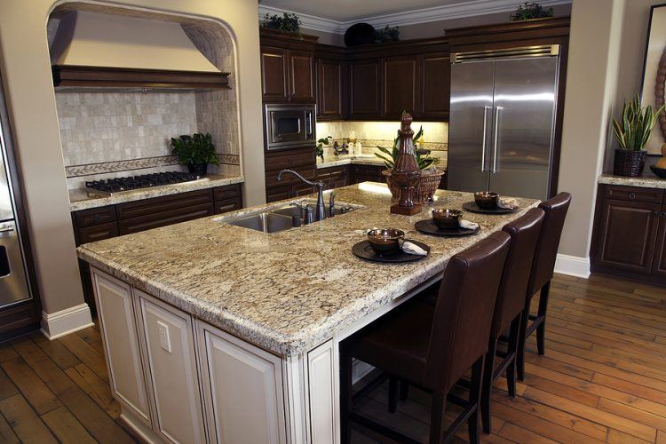 granite-countertop-with-seating