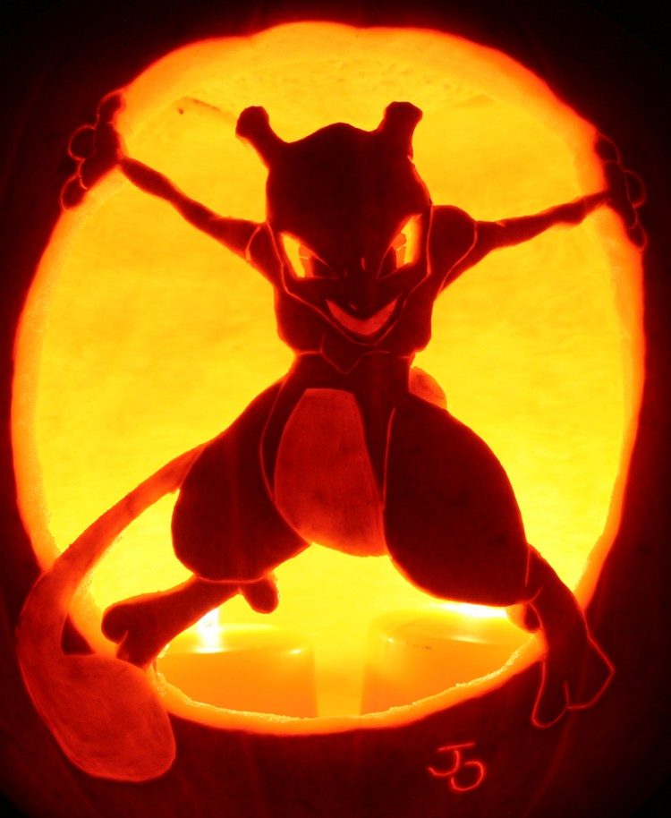 mewtwo-pumpkin-carving