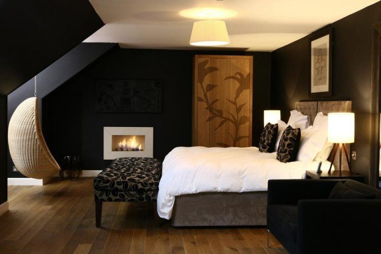 modern-black-bedroom