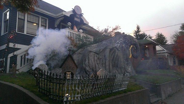 nightmare-before-christmas-house