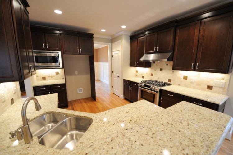 river-white-granite-countertops