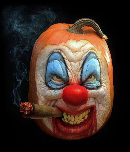 scary-clown-pumpkin-carving