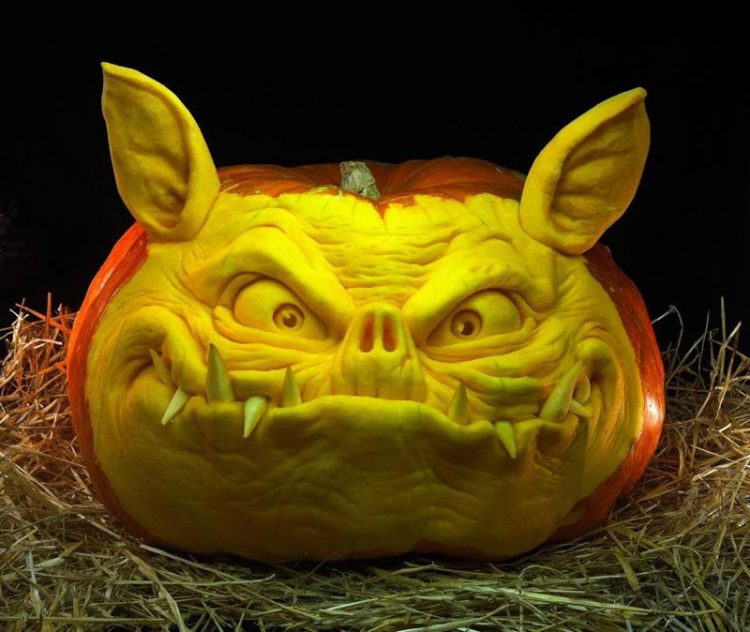 scary-hog-pumpkin-carving