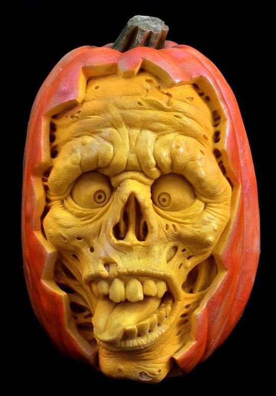 80 Pumpkin Carving Ideas For Halloween   Scary Skull Pumpkin Carving By Villafane Studios 