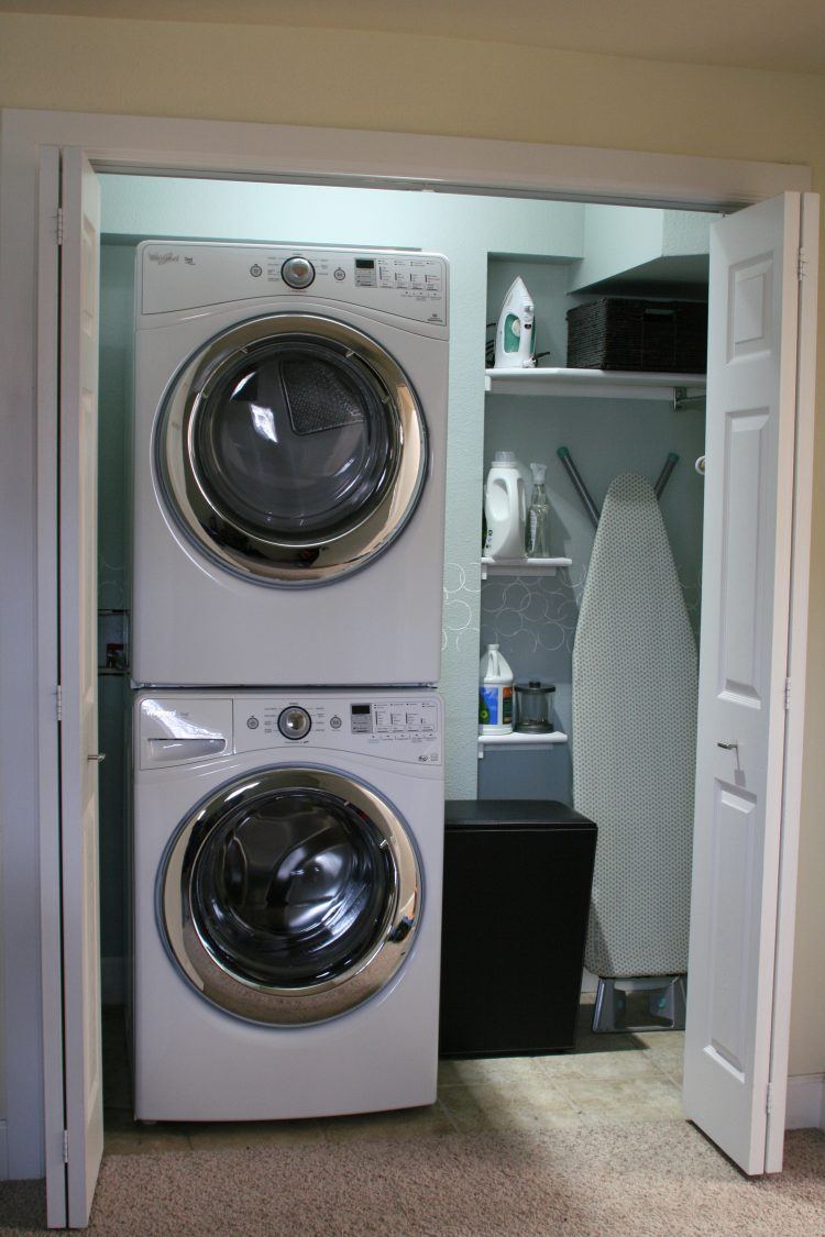 Small Laundry Room 9