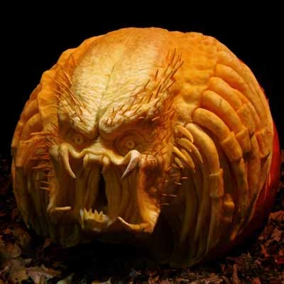 the-predator-pumpkin-carving