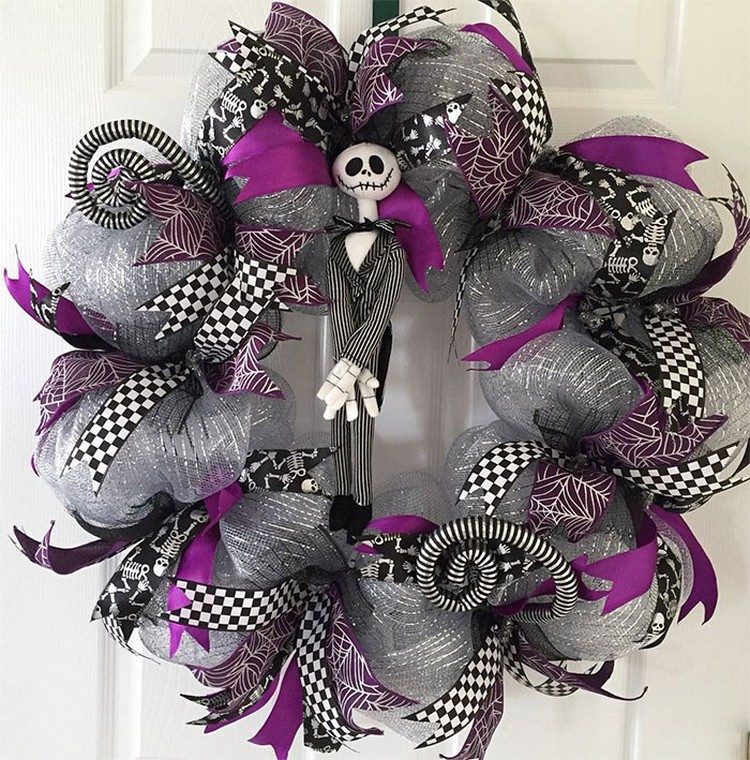 tim-burton-halloween-wreath