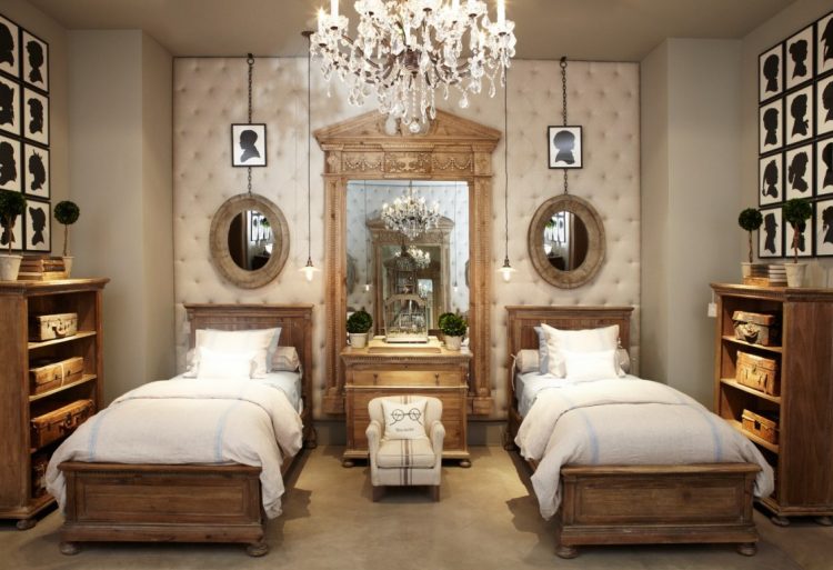 twin-beds-with-crystal-chandelier