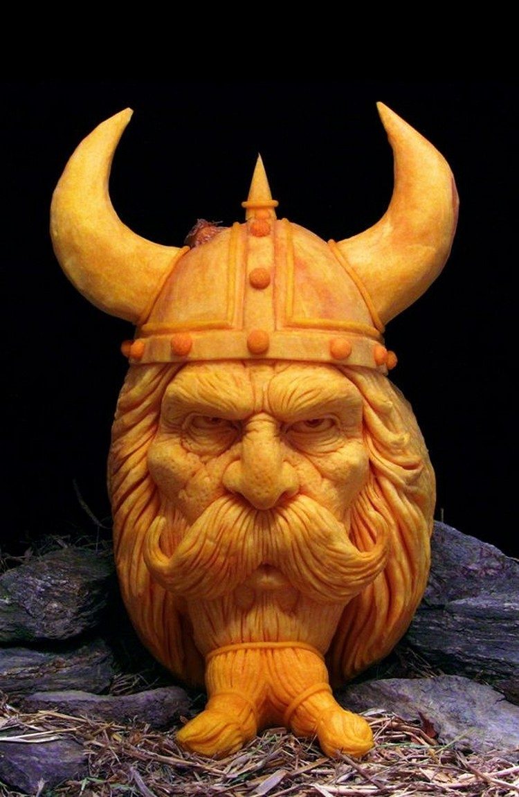 viking-pumpkin-carving