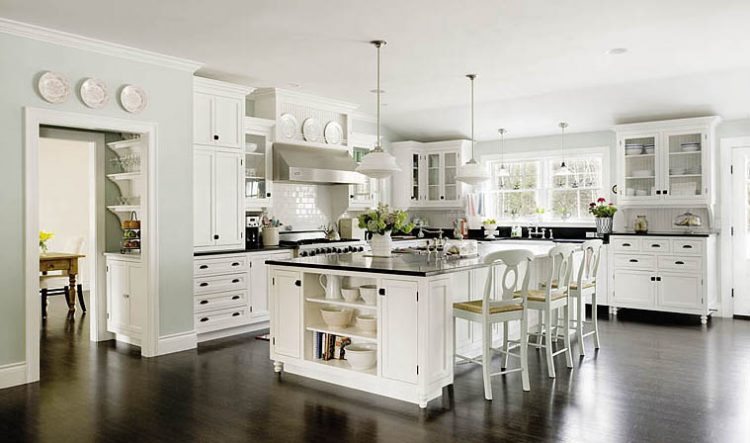 traditional kitchen with island