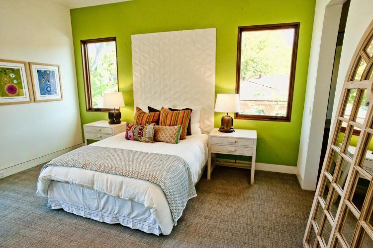 bedroom-with-lime-accents