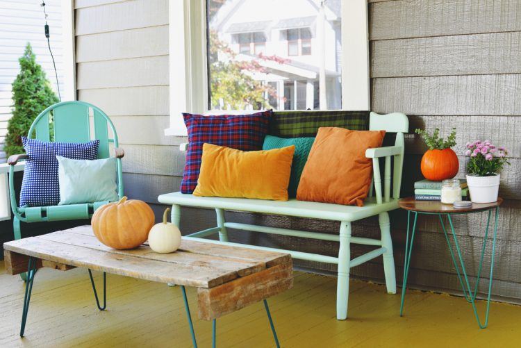 fall-porch-with-pillows