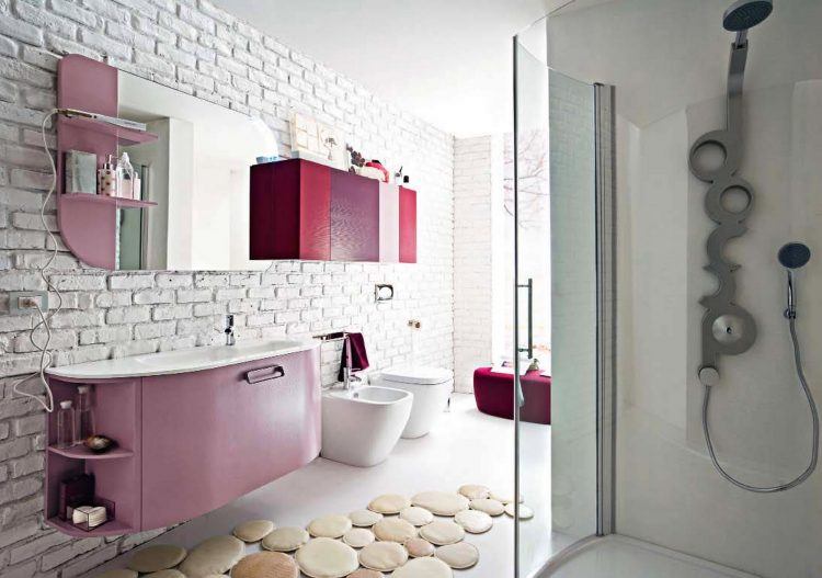 idea bathroom with white brick wall