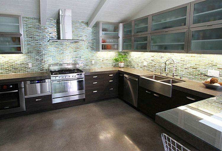 inexpensive modern kitchen with cabinets