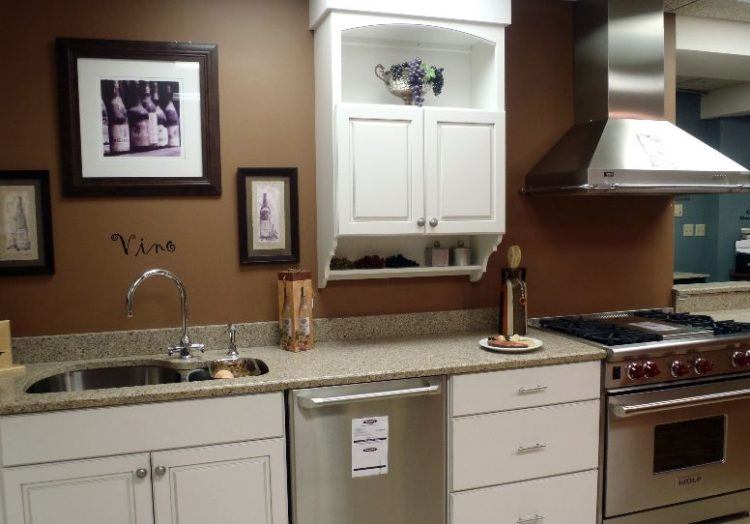 kitchen-with-brown-walls