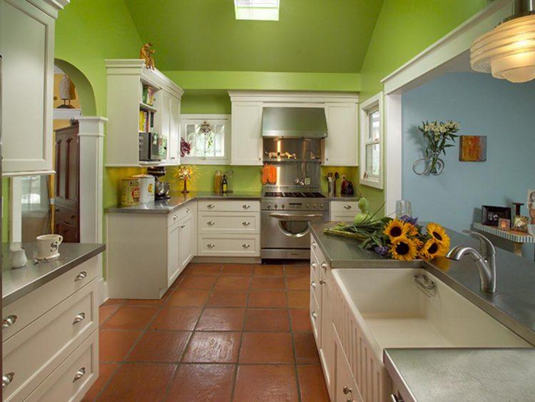 laura-dalzell-green-traditional-kitchen