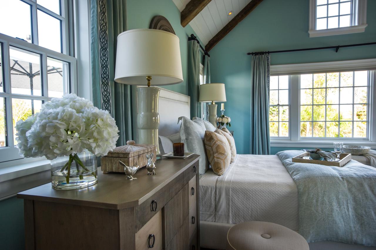 10 Beautiful Master Bedrooms With Blue Walls