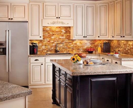 yellow and orange kitchen backsplash