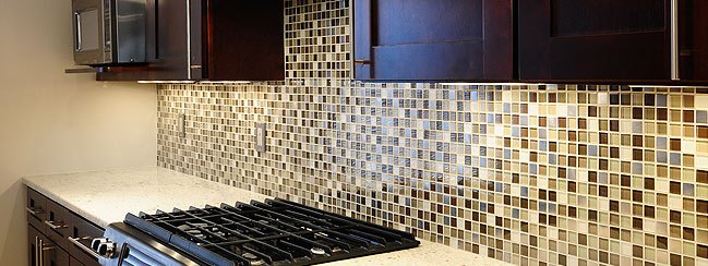 brown and cream kitchen backsplash