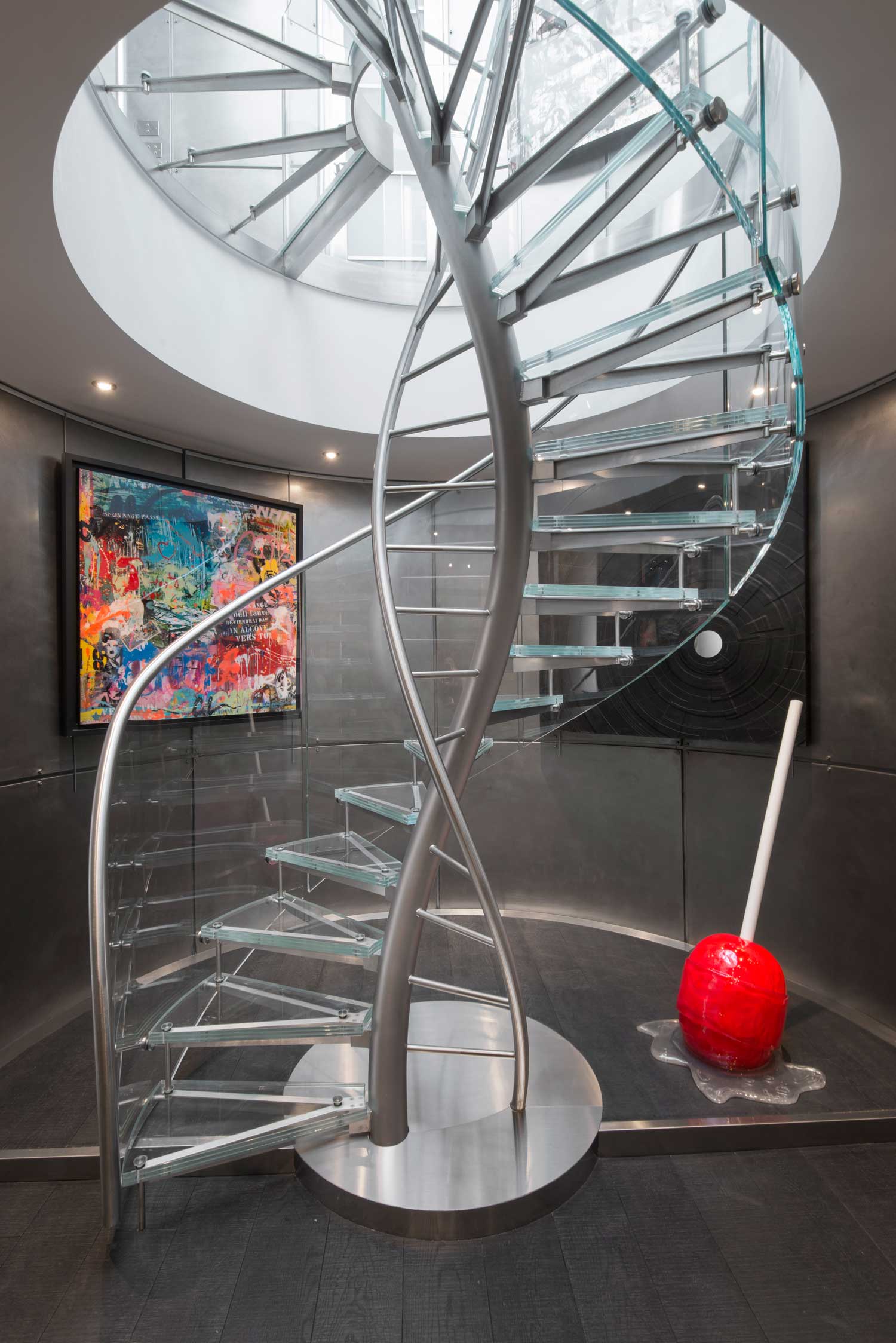 20 Amazing Glass Spiral Staircase Designs 20-amazing-glass-spiral-staircase-designs