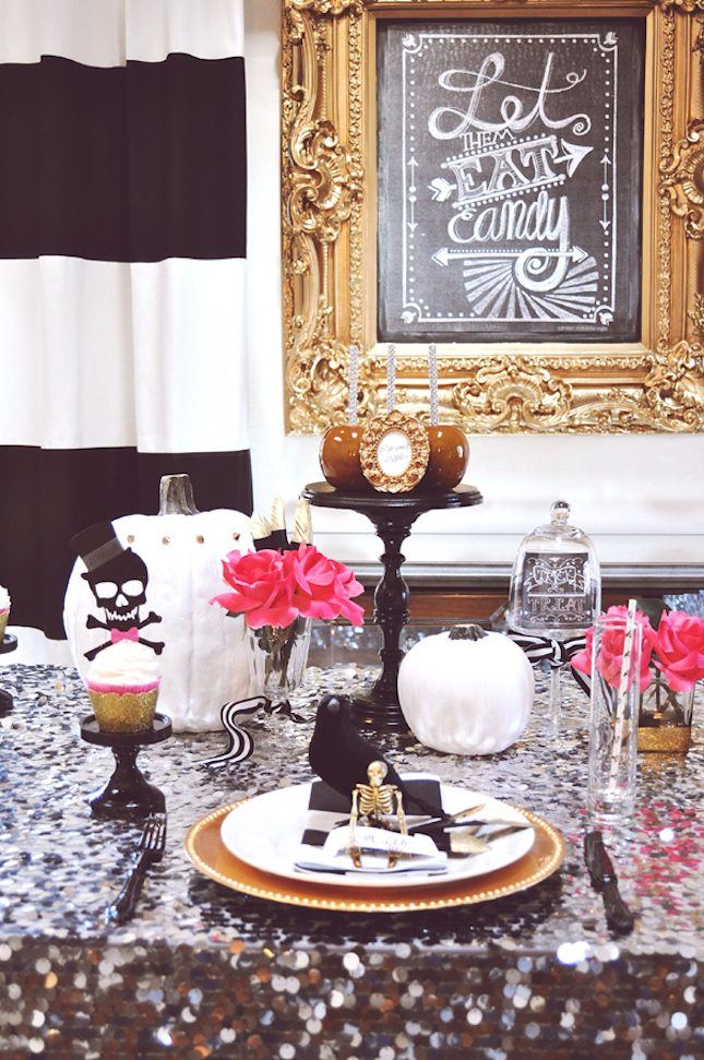 glam halloween table decor