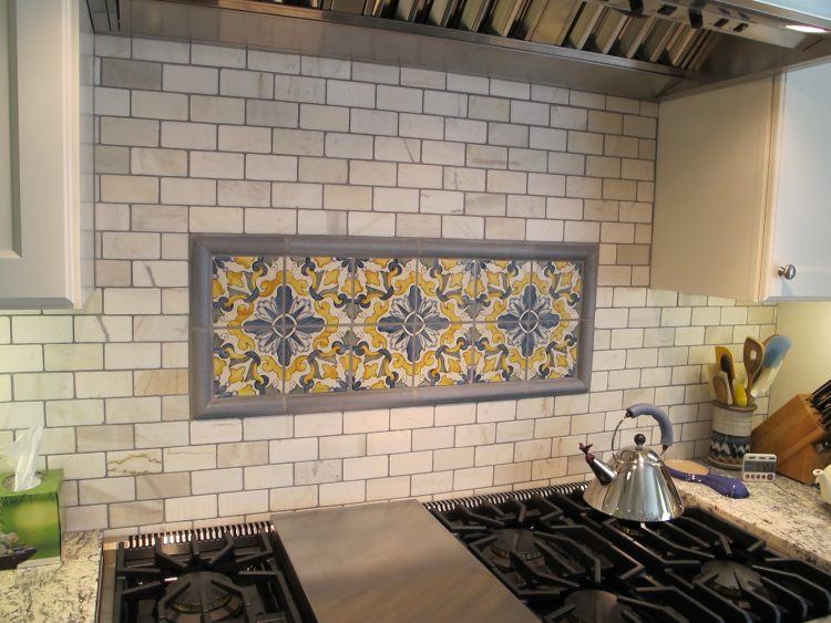 unique kitchen backsplash with decorative tile