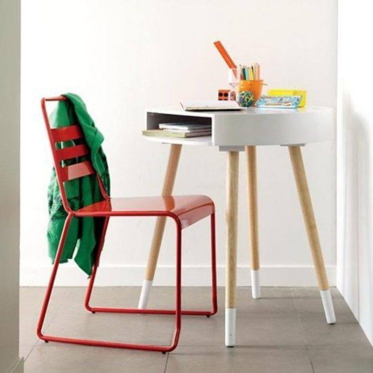 cool small desk for kids