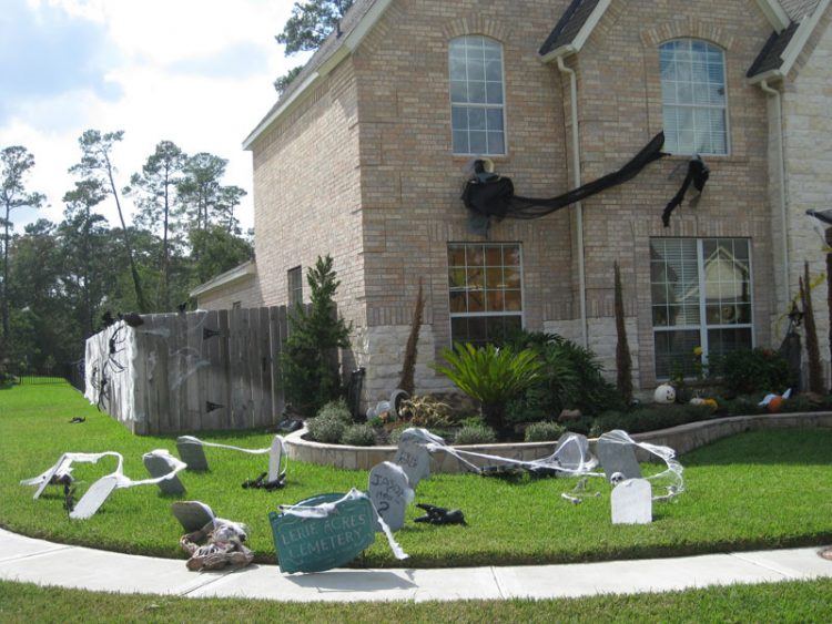 home made halloween decor for yard