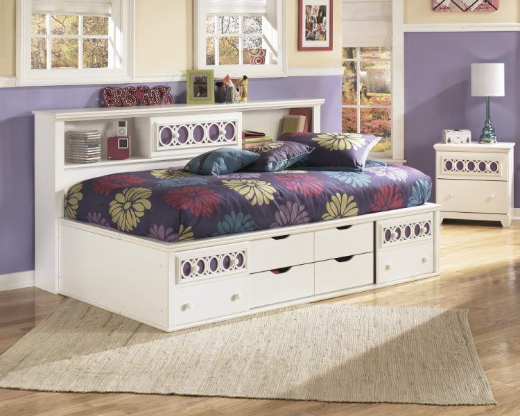 twin bed with bookshelf headboard