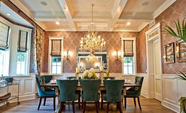 formal dining room design with chandelier