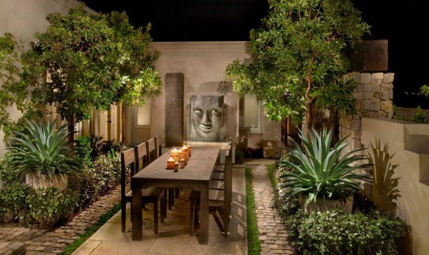 amazing outdoor dining space