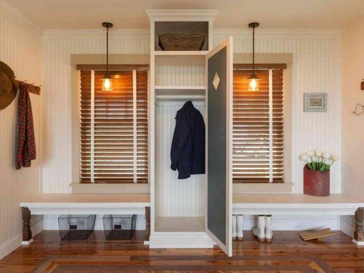 wall-to-wall-mudroom