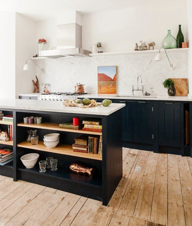 wooden-kitchen-with-marble-table