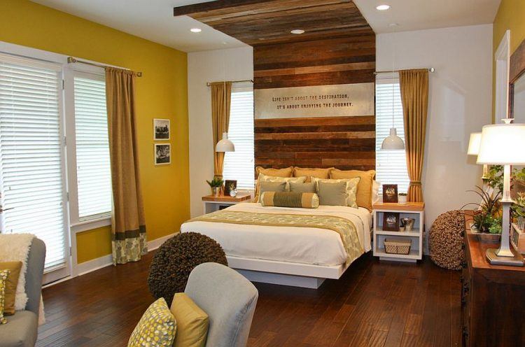 bedroom-decor-using-wooden-headboard-ceiling-design-with-two-bedside-table-storage