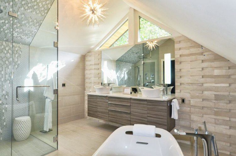 bathroom with vaulted ceilings