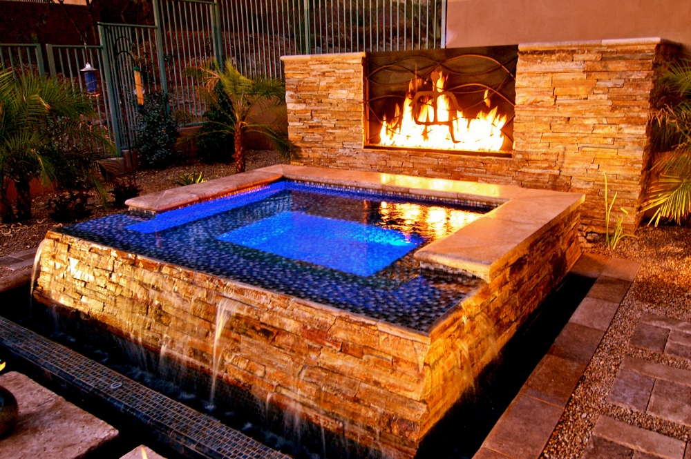 20 Relaxing Backyard Designs With Hot Tubs.