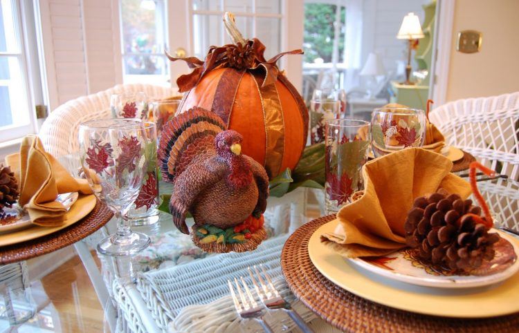 dining room table decor with turkey