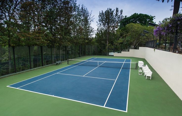 home tennis court belonging to max ariza