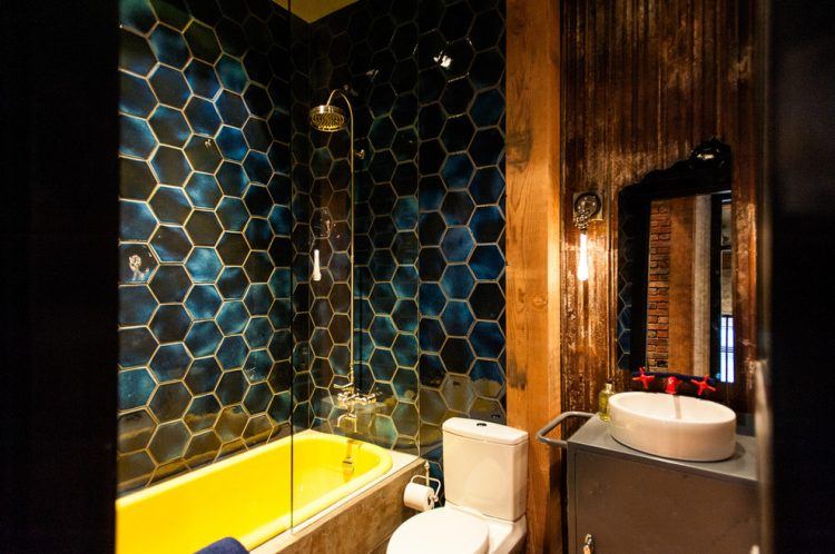 hexagon-tile-bathroom-industrial