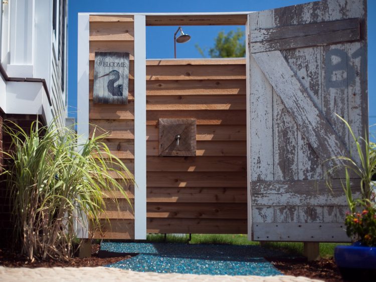 beautiful enclosed outdoor shower