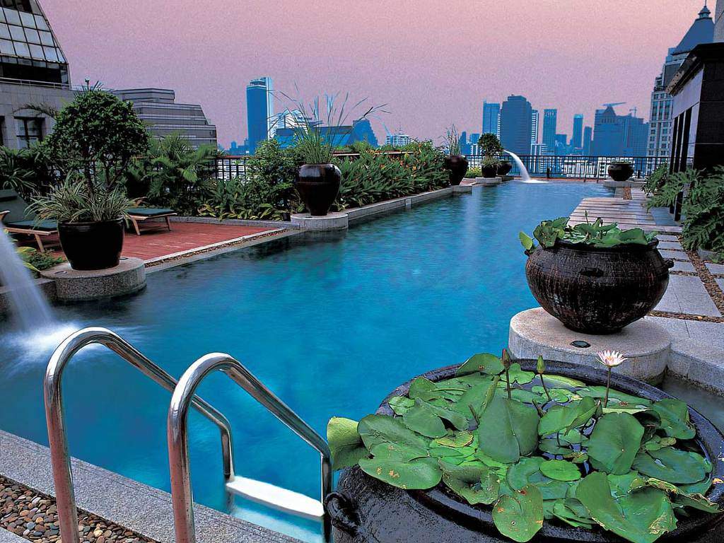 20 Of The Most Incredible Residential Rooftop Pool Ideas