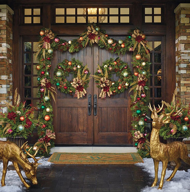 classic christmas decor with beautiful gold reindeer