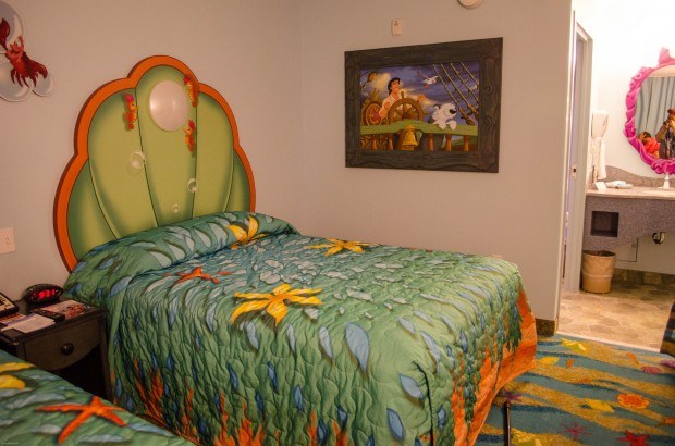 little mermaid bedroom set with wall art