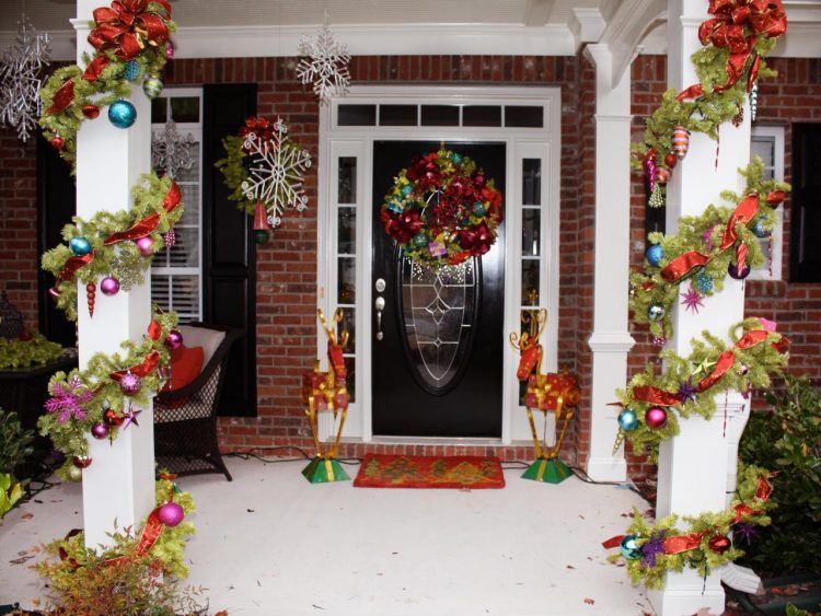 beautiful front door christmas decor