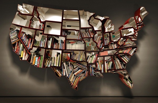 map of america book shelf