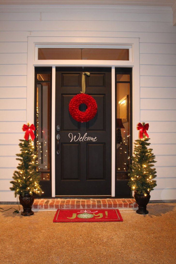 christmas decor with wreath and trees