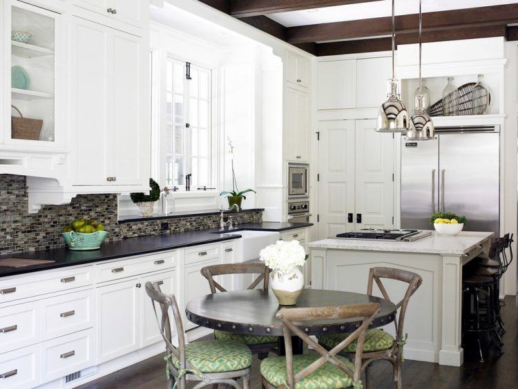 farmhouse-kitchen-table-porch