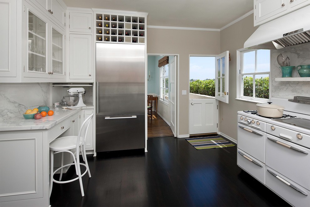 10 Beautiful Kitchens With Dark Hardwood Floors