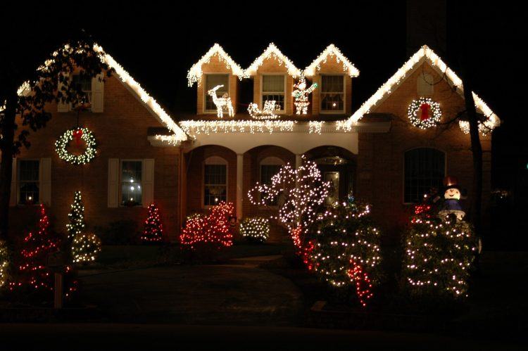 christmas lights on exterior of home