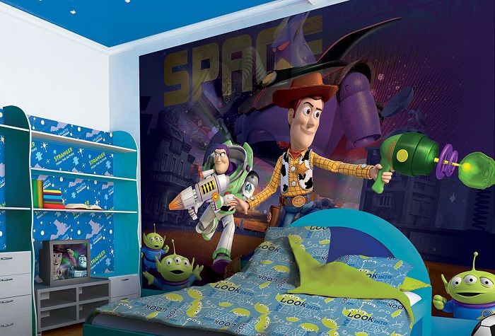 amazing toy story bedroom with wall paper